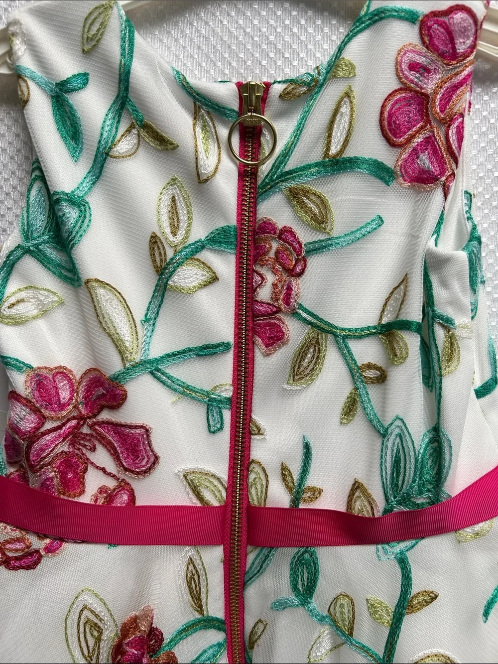 Zoe Ltd Exquisite ! White Floral Embroidered Party Dress with Pink Ribbon. NWT!